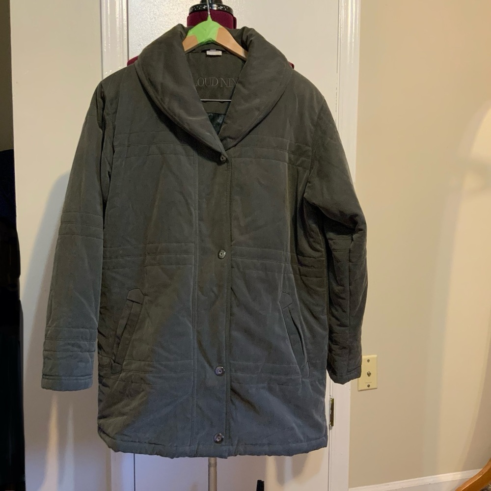 Like New CLOUD NINE Men’s Gray Warm Coat